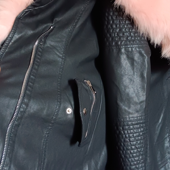 Beula "PinkPanther" Large Winter jacket  100% vegan (faux fur & simili leather) - Picture 9 of 12